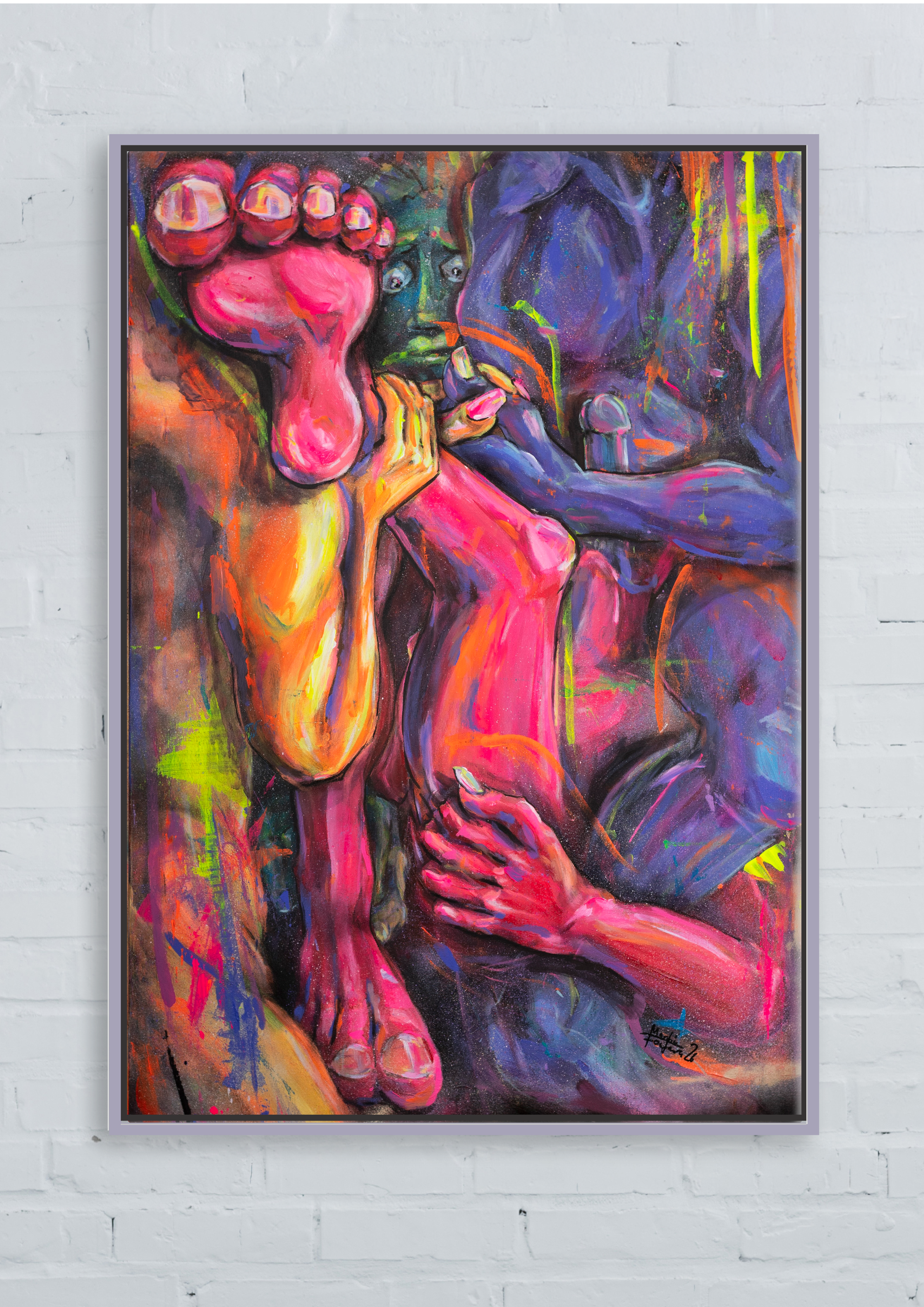 Zeitgenössisches queeres figuratives Gemälde als modernes Kunstwerk für Sammler:innen – expressive Acrylmalerei zu Körperpolitik, Intimität und erotischer Spannung. Überzeichnete Figuren, Hände und Füße verschränken sich in einer dynamischen Komposition aus leuchtenden Pink-, Blau-, Orange- und Violetttönen vor farbintensivem Hintergrund, präsentiert als hochwertiges gerahmtes Original für Wohnzimmer, Galerie oder anspruchsvolle Kunstsammlungen.