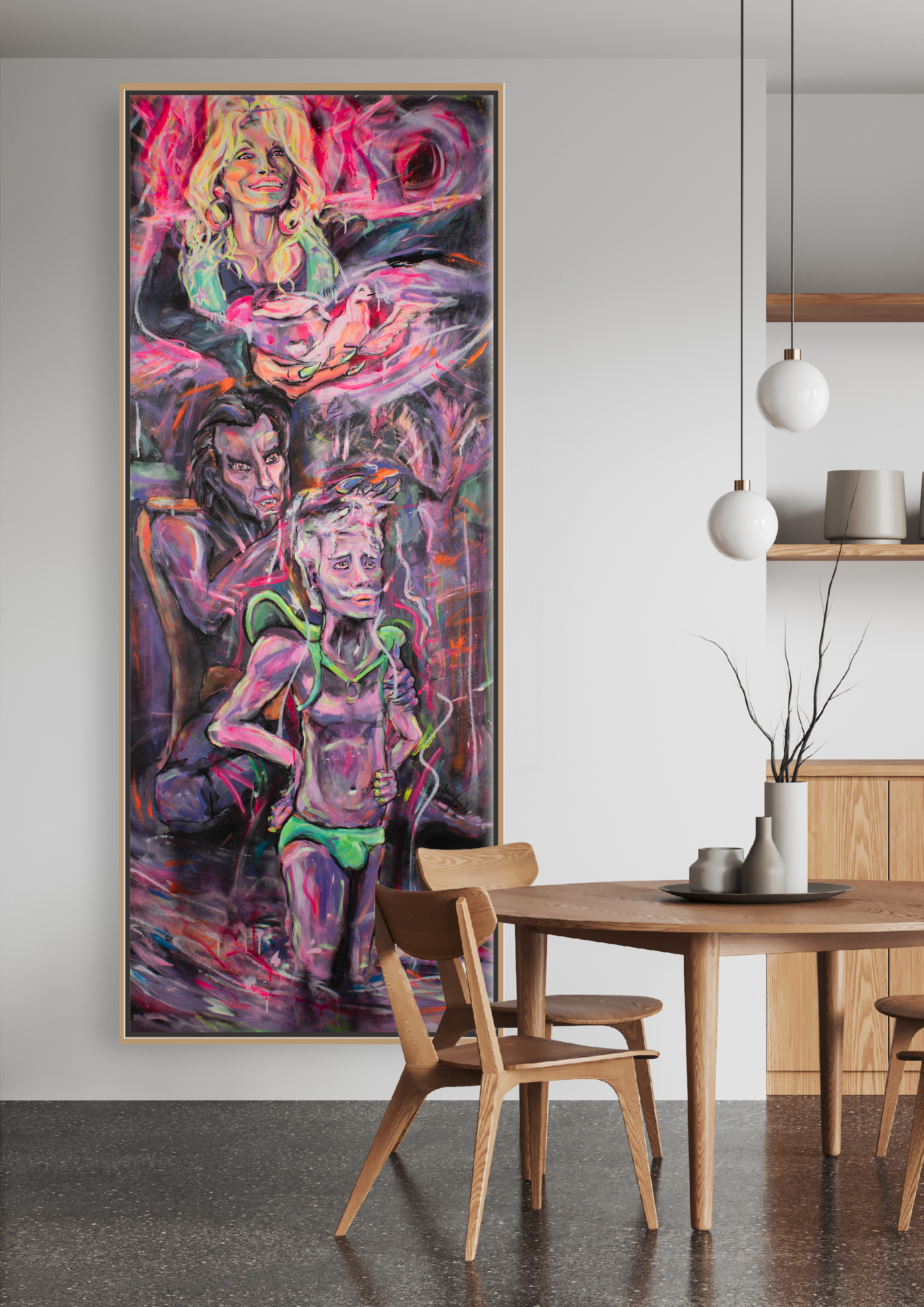 Zeitgenössisches großformatiges figuratives Gemälde „Iconic“ (200x80 cm) mit vielschichtiger Figurenkomposition in intensiven Neonfarben – Neuinterpretation der Taufszene des Cranachaltars der Herderkirche Weimar in expressiver Malerei zu sozialer Dynamik, Identität und Interaktion. Mehrere überzeichnete Charaktere in vertikaler Anordnung verbinden sich zu einer erzählerischen Szene mit leuchtenden Pink-, Grün- und Violetttönen, inszeniert als raumprägendes Werk über einem Esstischensemble in Wohnung.